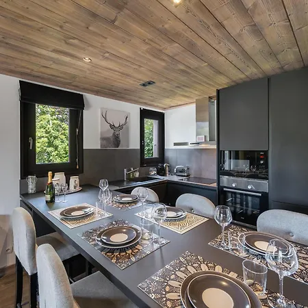 Apartment Superbe Proche Centre Avec Balcon Et Garage A - Fr-1-569-166